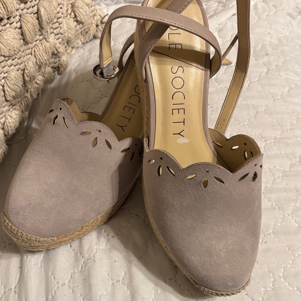 Sole Society Women's Taupe Espadrille Flats